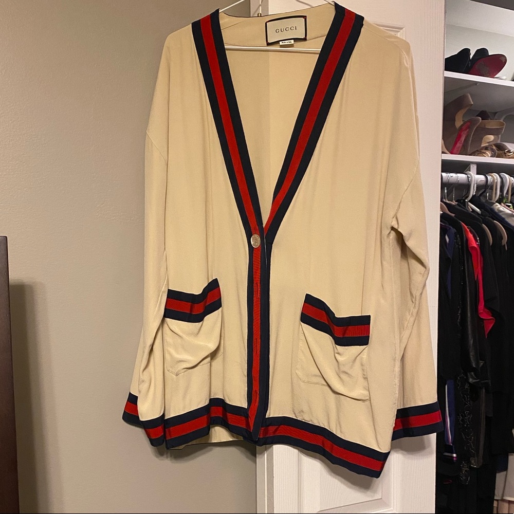 Authentic Iconic print Gucci oversized silk cardigan perfect casual or dress up